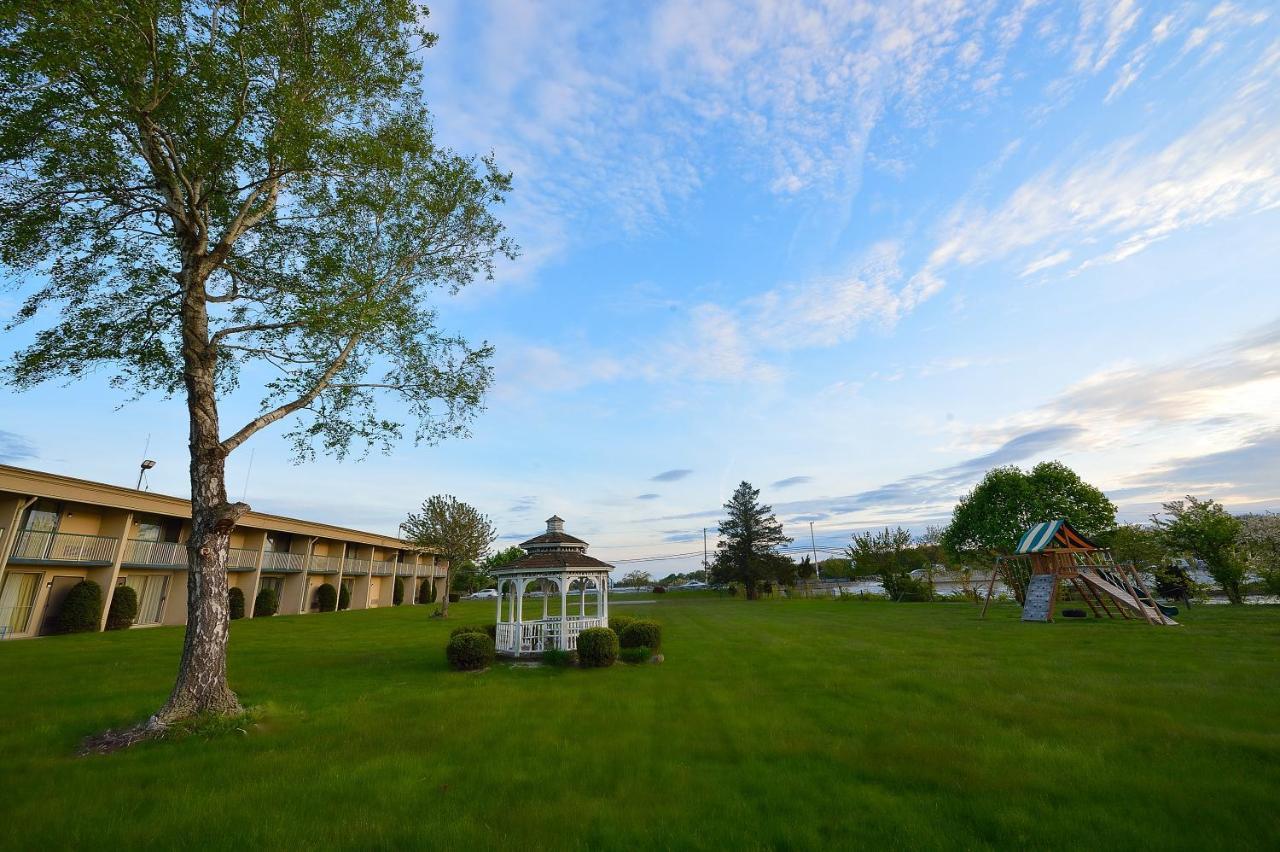 Riverview Inn & Suites Somerset Exterior foto