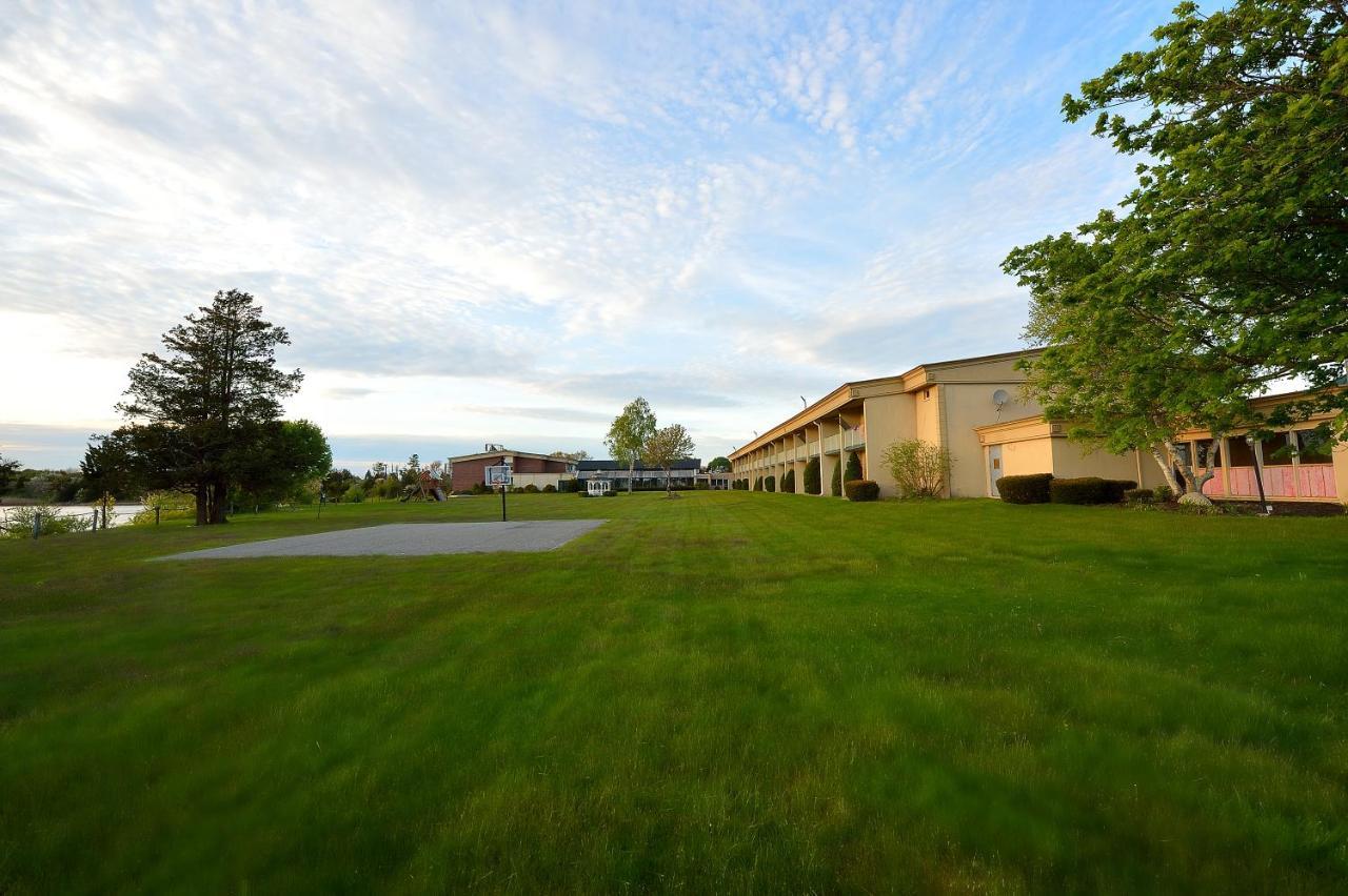 Riverview Inn & Suites Somerset Exterior foto